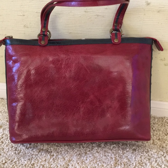 Beautiful Handbag - Picture 5 of 6